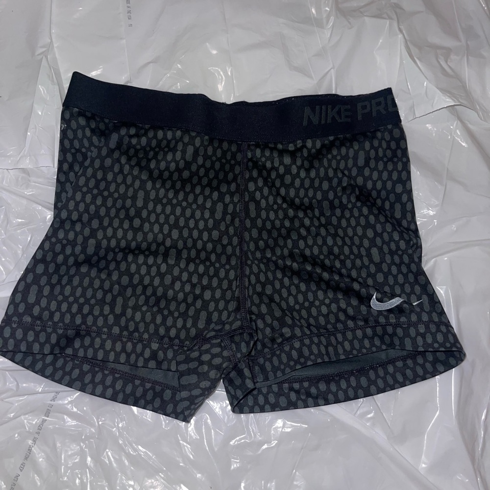 Nike Women's Black Patterned Athletic Shorts
